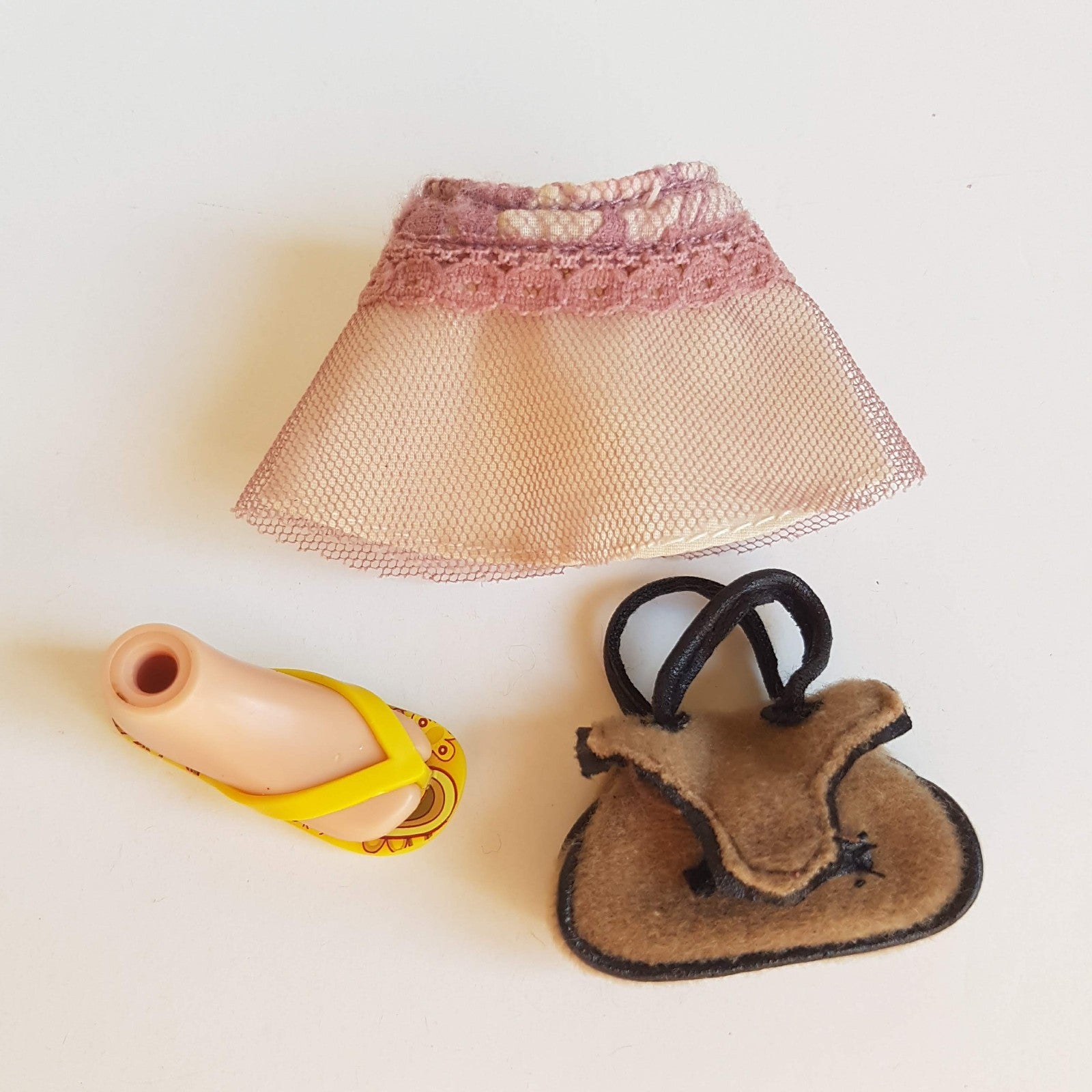 Bratz Doll FEELING PRETTY CLOE Replacement Shirt Bag Shoe Fashion Doll Parts0