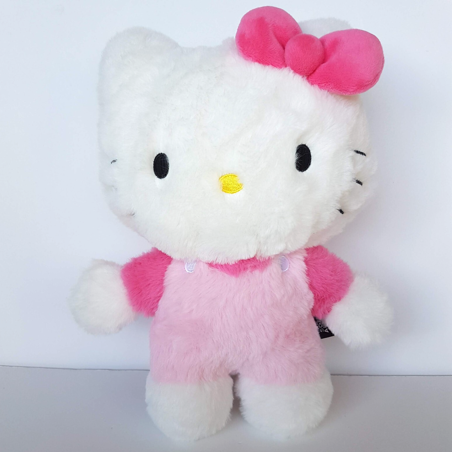 ReSoftables Sanrio HELLO KITTY Plush 26cm Stuffed Animal Soft Toy Cute Cuddly1