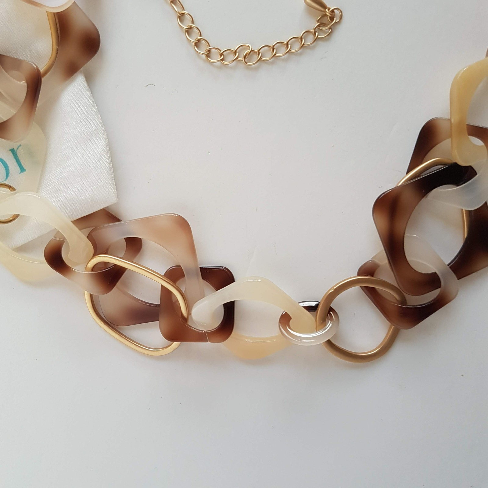 Blue Illusion TORTOISESHELL PATTERN NECKLACE Statement Neutral Beach Cream Brown2