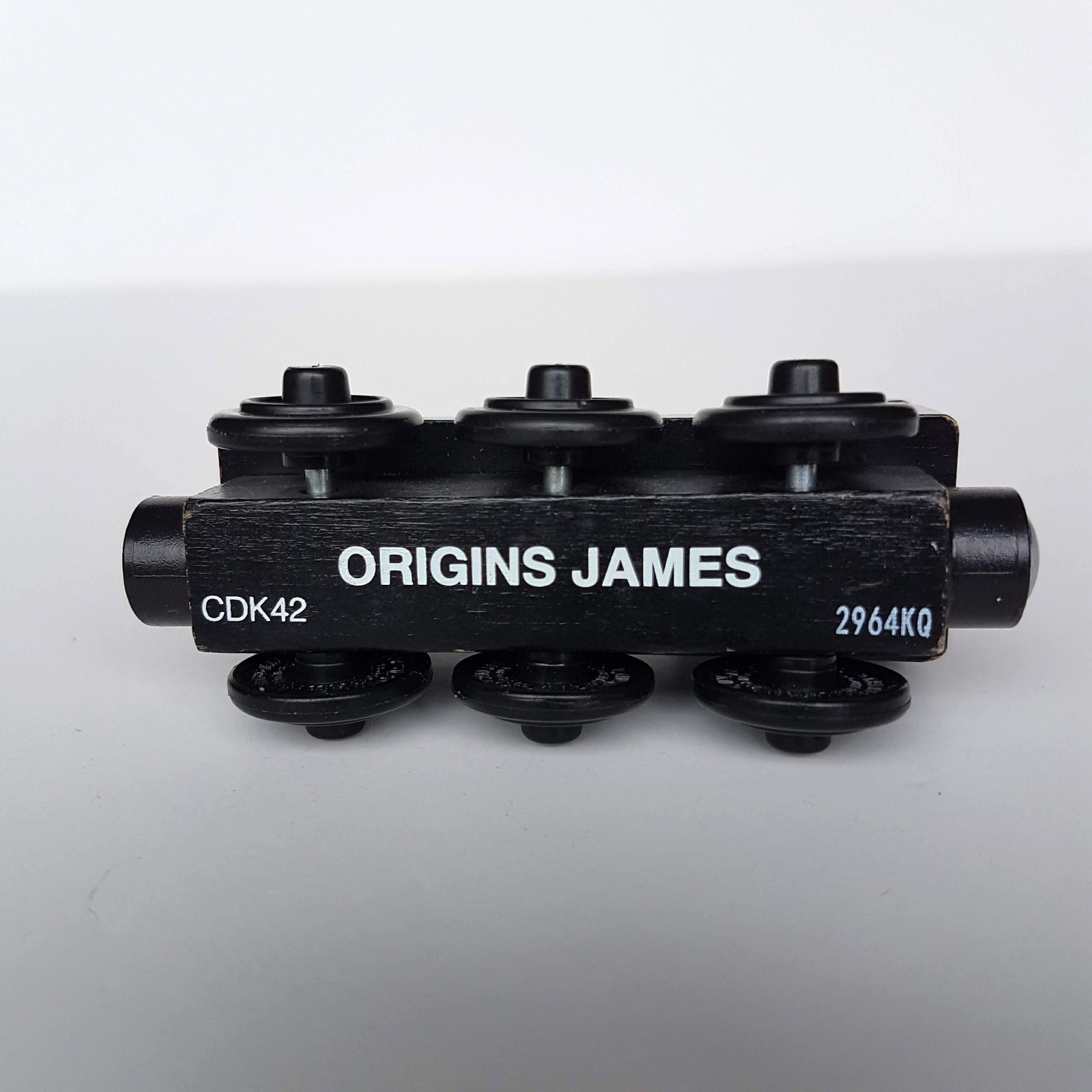 Thomas WOODEN ORIGINS JAMES Black Magnetic Activity Train Toy Locomotive Steam5