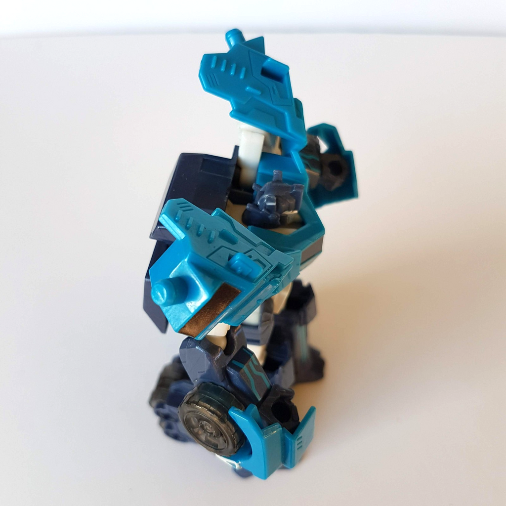 Transformers BLIZZARD STRIKE OPTIMUS PRIME Warrior Class Robot Blue Truck Toy9