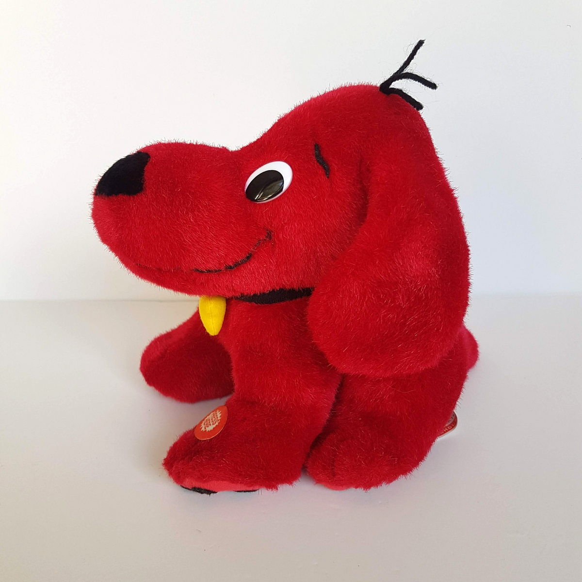 Clifford The Big Red Dog ANIMATED Sound Plush Barks Ears Flap Stuffed Animal Toy1