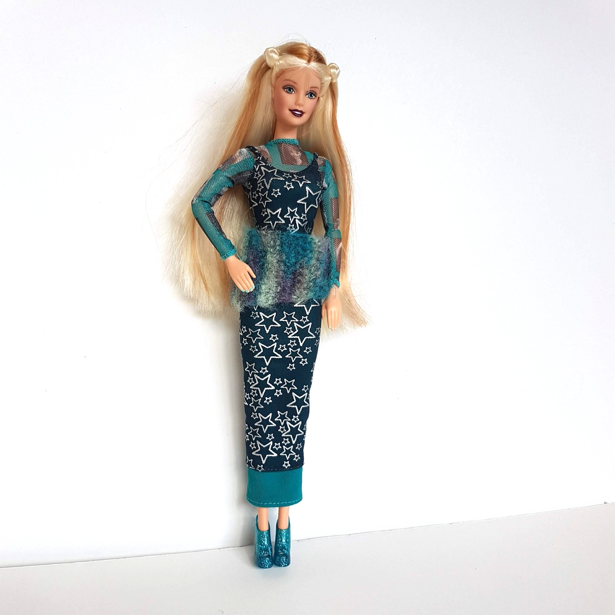 Vintage 1999 HOLLYWOOD NAILS Fashion Doll 30cm Clothes Shoes Jewellery Outfit1