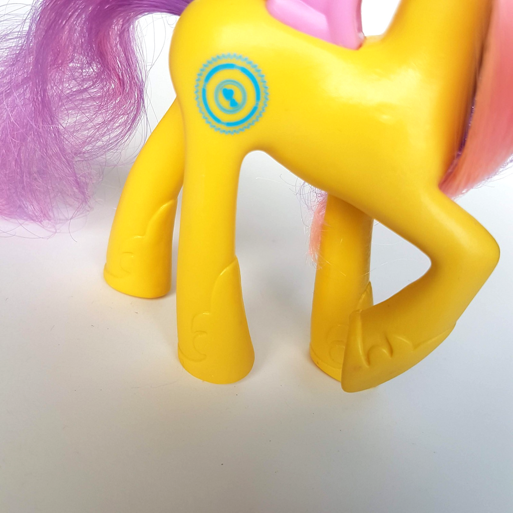My Little Pony PRINCESS GOLD LILY 2017 Hasbro 14cm PEGASUS Horse Action Figure6