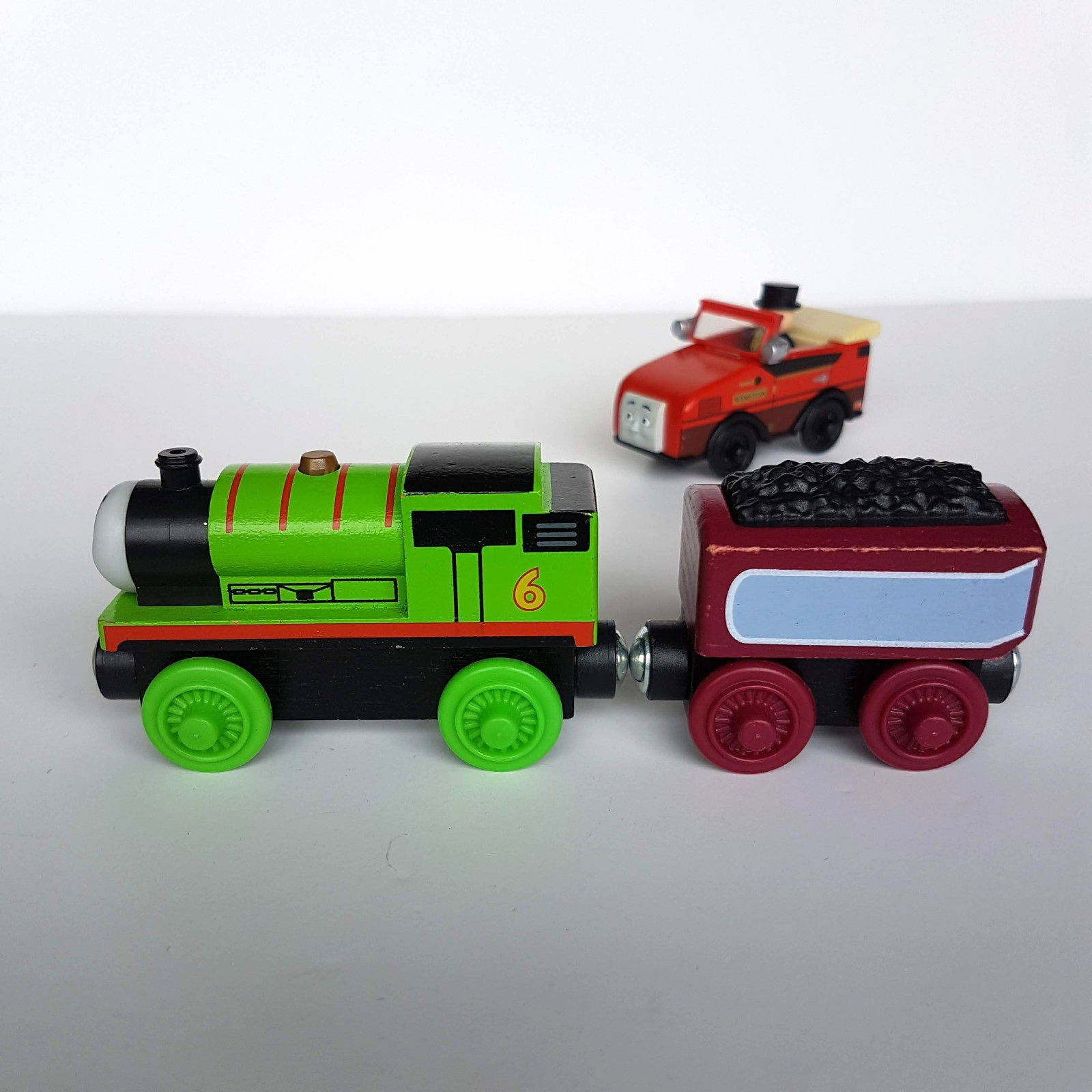 Thomas Wooden PERCY VICTOR RYAN WINSTON CAITLIN'S TENDER Train Magnet Loco Toy5