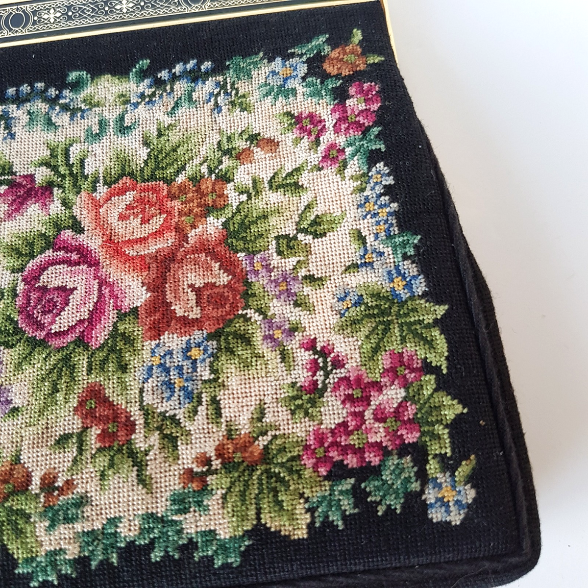Micro Petit Point Needlepoint Evening Bag Floral Roses Tapestry Vintage Bag2