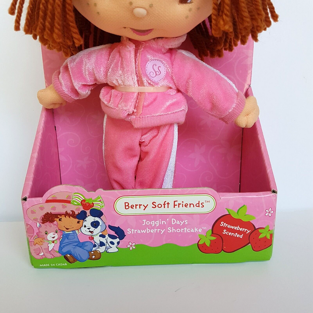 STRAWBERRY SHORTCAKE Berry Soft Friends Joggin' Days Pink Plush Rag Doll BOXED2