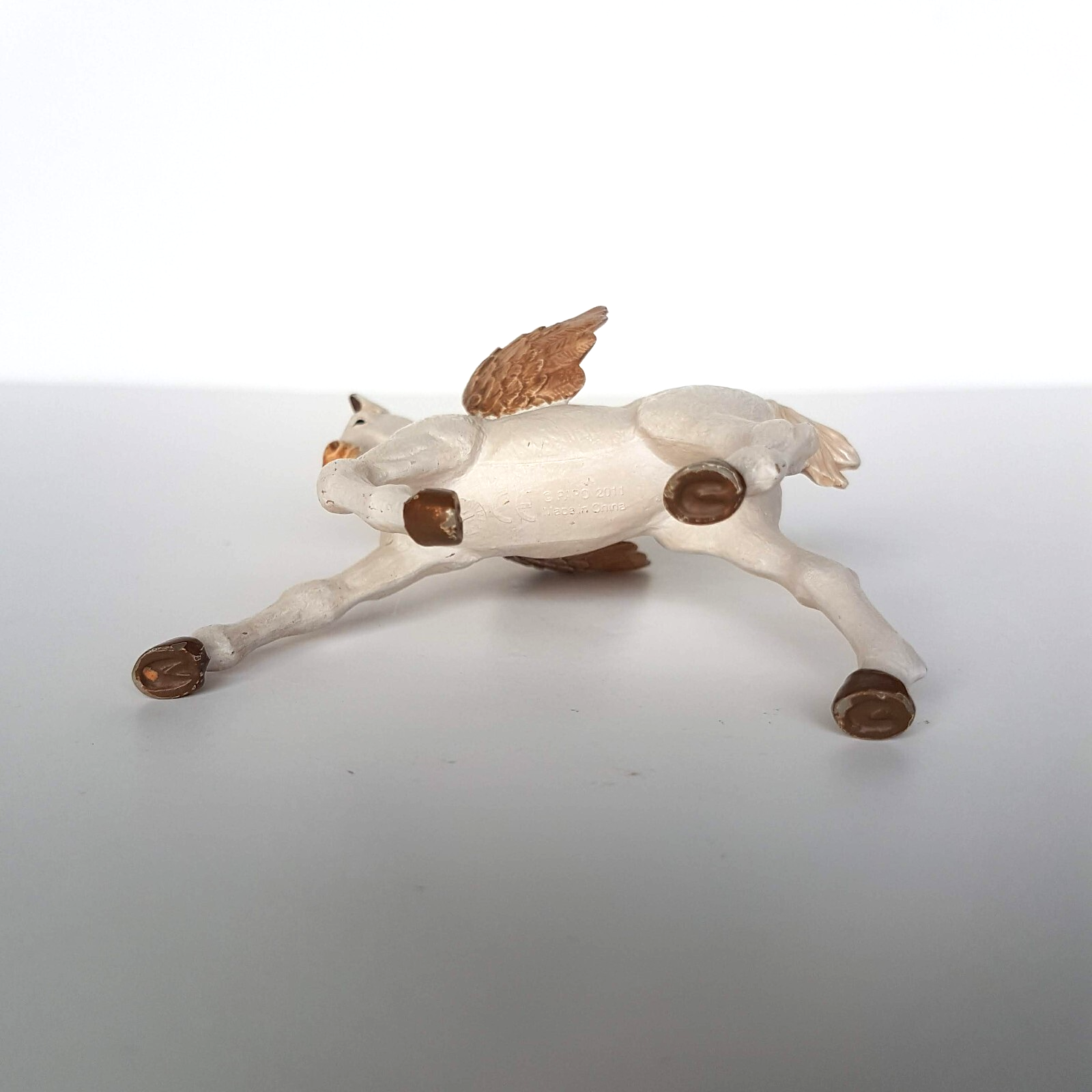 2011 PAPO BABY PEGASUS 9cm Magic Fantasy Horse Figure Figurine White Gold Toy #28