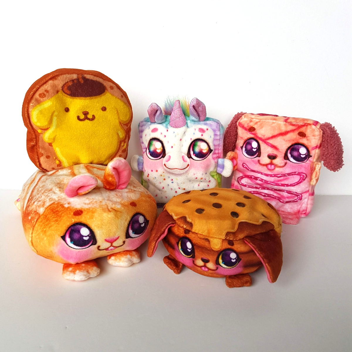 Cookeez Makery LOT Scented Unicorn Dog Rabbit Hello Kitty Plush Stuffed Soft Toy0