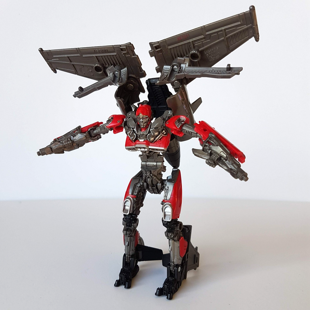 Hasbro Transformers SHATTER JET Studio Series SS 59 Deluxe Class Bumblebee Movie6