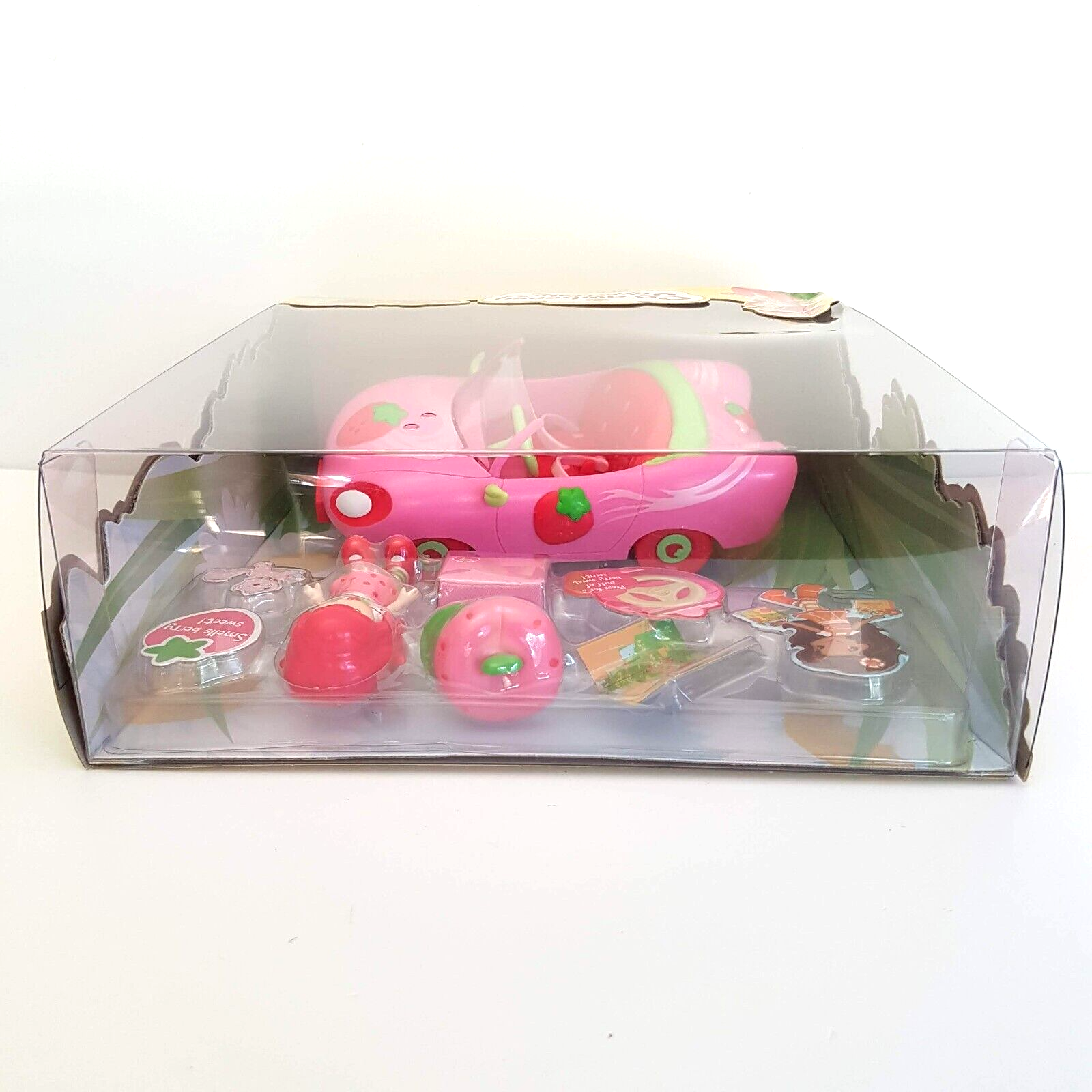 RARE NEVER OPENED 2009 Strawberry Shortcake BERRY SWEET ROADSTER Car Playset10