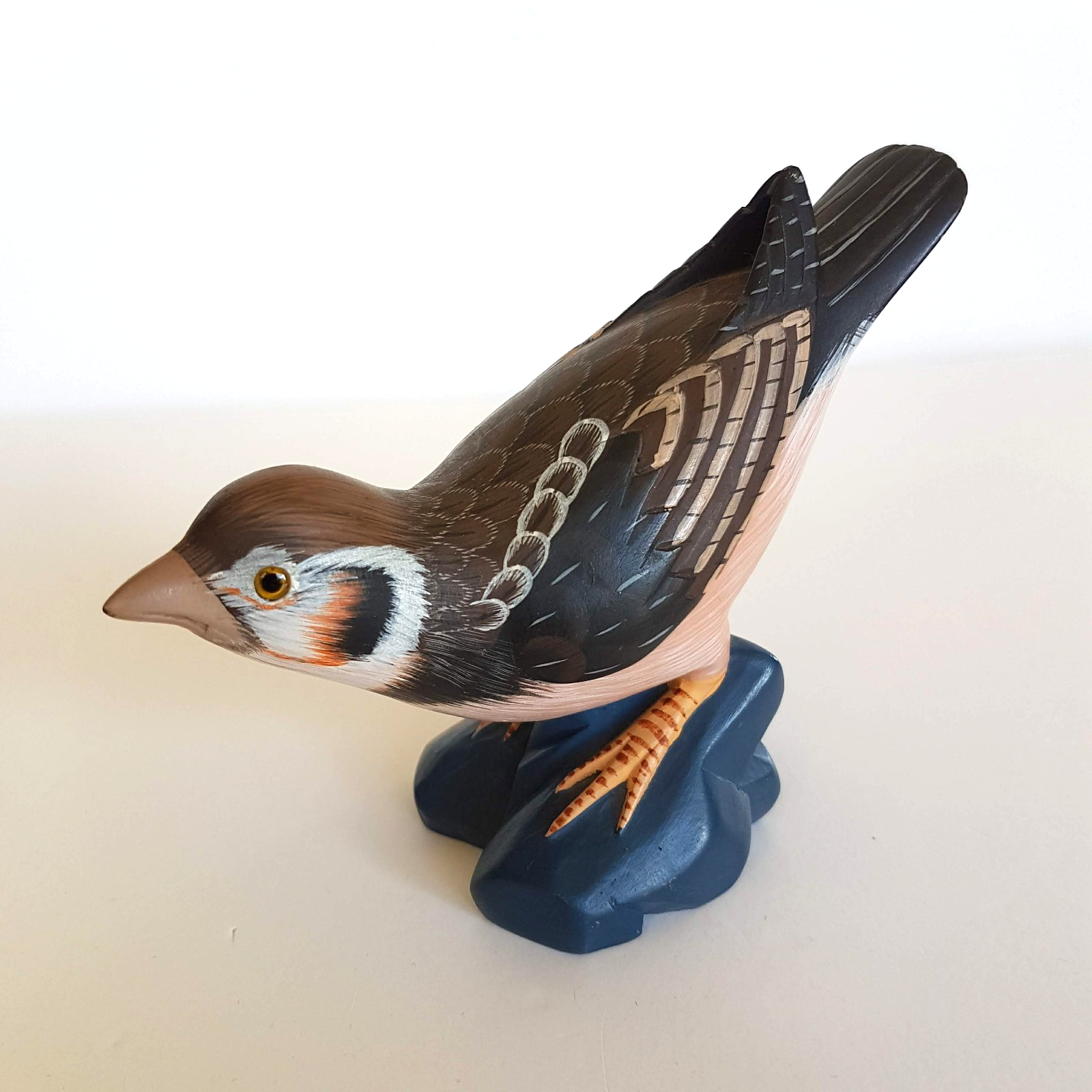 Vintage FINCH BIRD Figure Soapstone Sculpture 10cm Hand Painted Glass Eye HEAVY0