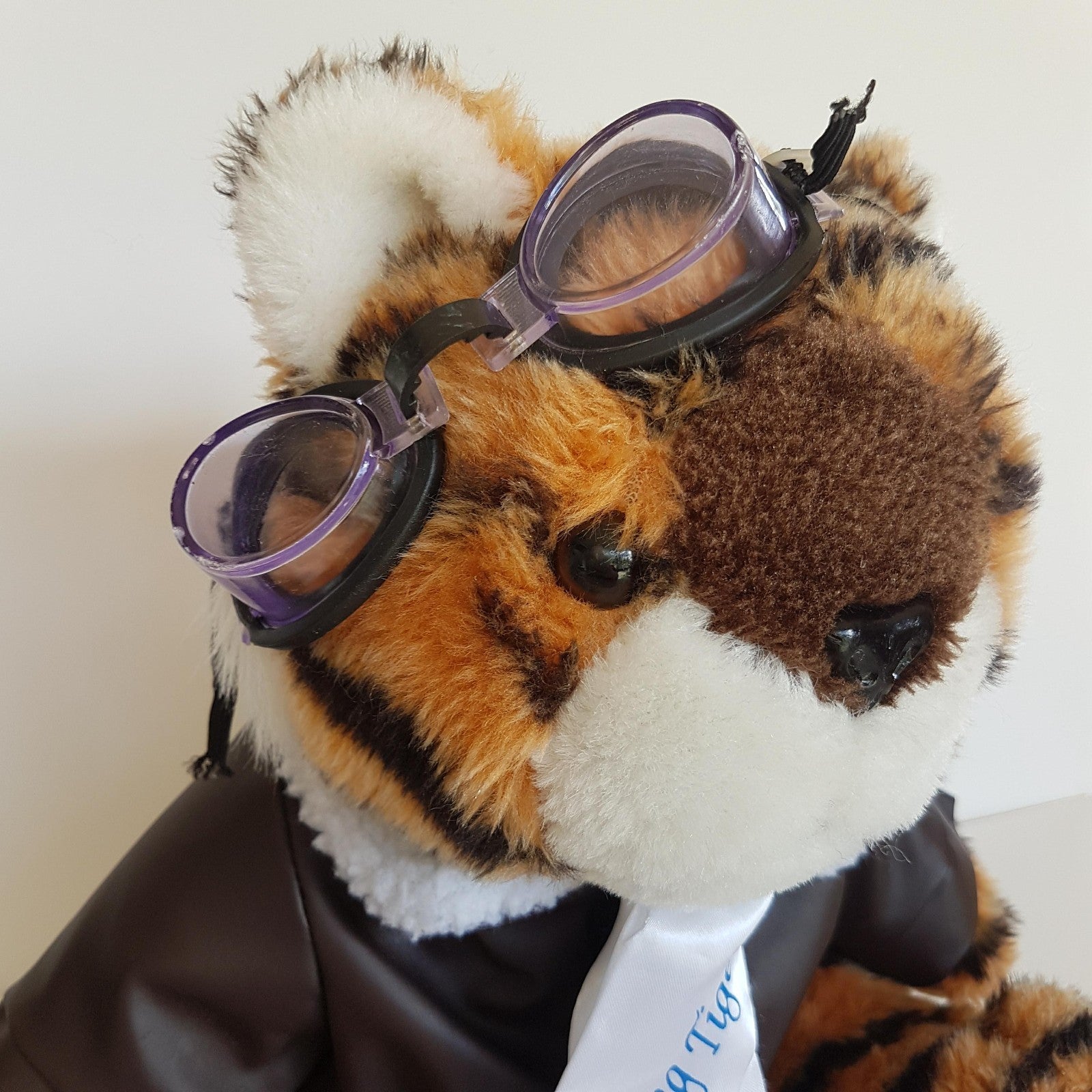 Rare Vintage FLYING TIGERS Aviation Squadron Pilot Plush Stuffed Animal Soft Toy5
