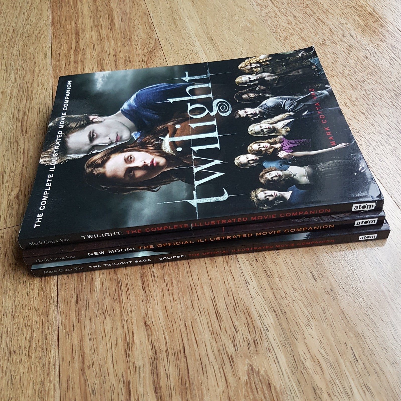 Twilight ILLUSTRATED MOVIE COMPANION BOOKS 3 Paperback Vampires Edward & Bella7