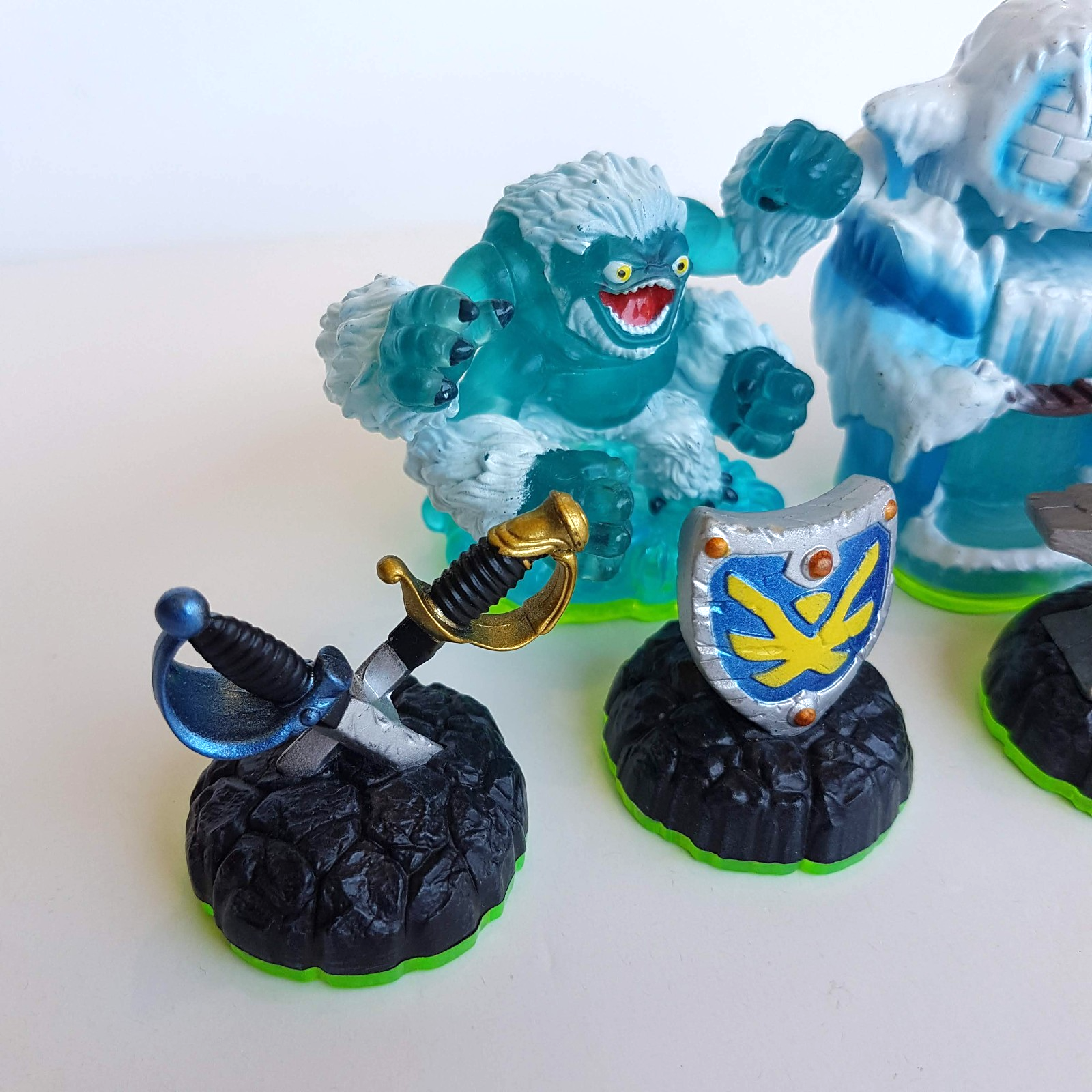 Skylanders EMPIRES OF ICE + EXTRAS Spyros Adventure Hidden Treasure Ghost Swords1