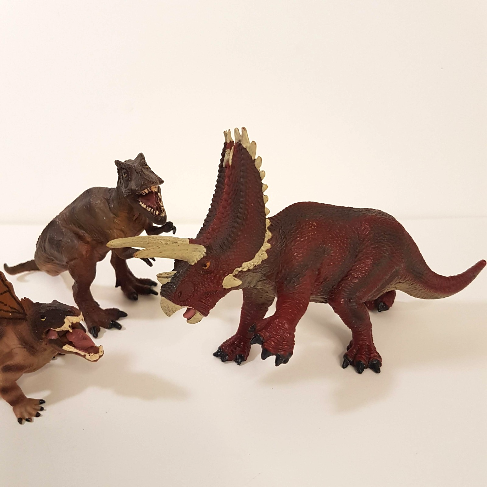 Generic Brand VINYL DINOSAUR LOT Triceratops Stegosuarus Action Figure Toy2