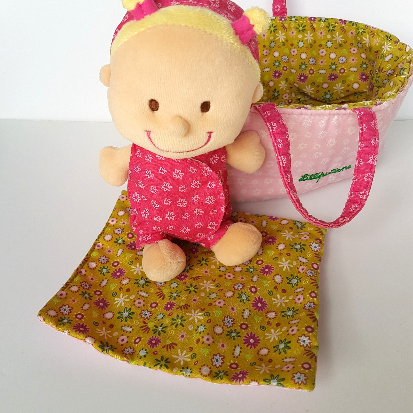 Lilliputiens BABY DOLL & CARRIER Plush Soft Toy Bassinet Cloth Doll Pretend Play10