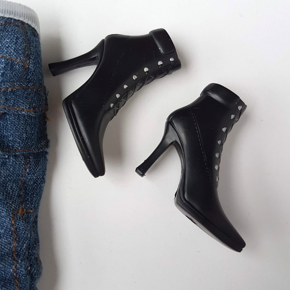 Bratz Doll FUNK OUT CLOE Replacement Jeans Pants Shoes Heels Star Brush Parts3