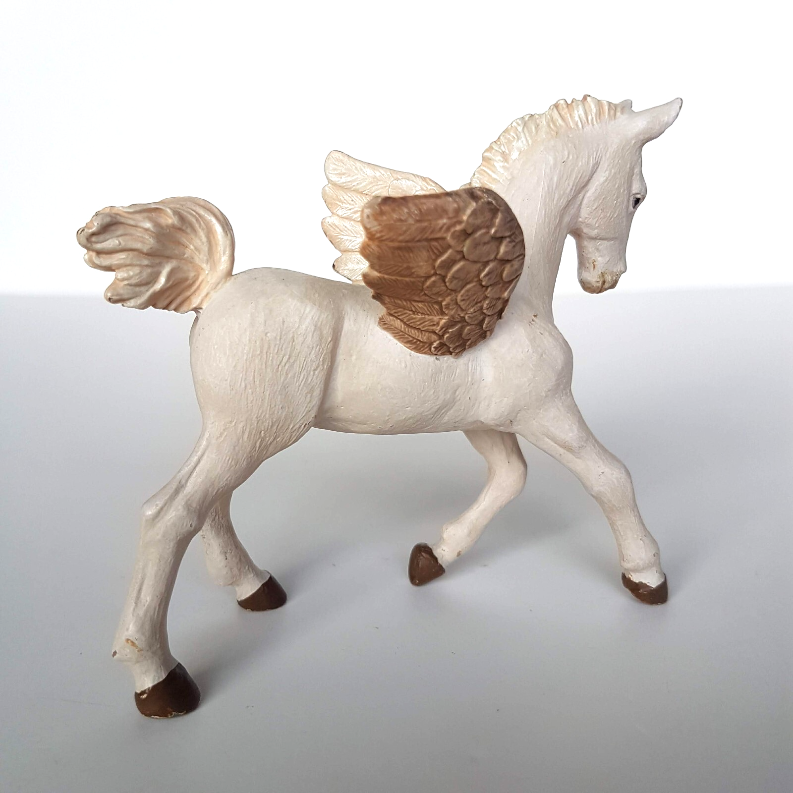 2011 PAPO BABY PEGASUS 9cm Magic Fantasy Horse Figure Figurine White Gold Toy #24