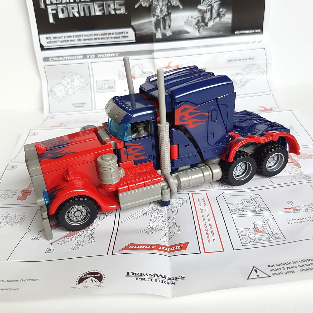 Transformers OPTIMUS PRIME Truck 2007 18cm Autobot Robot Action Figure Toy EUC6