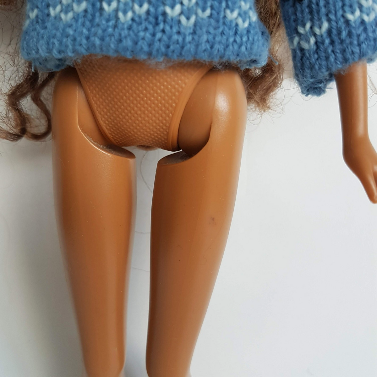 My Scene 1999 MADISON Doll Outfit Clothes Sweater Jumper Fashion Doll Curly Hair4