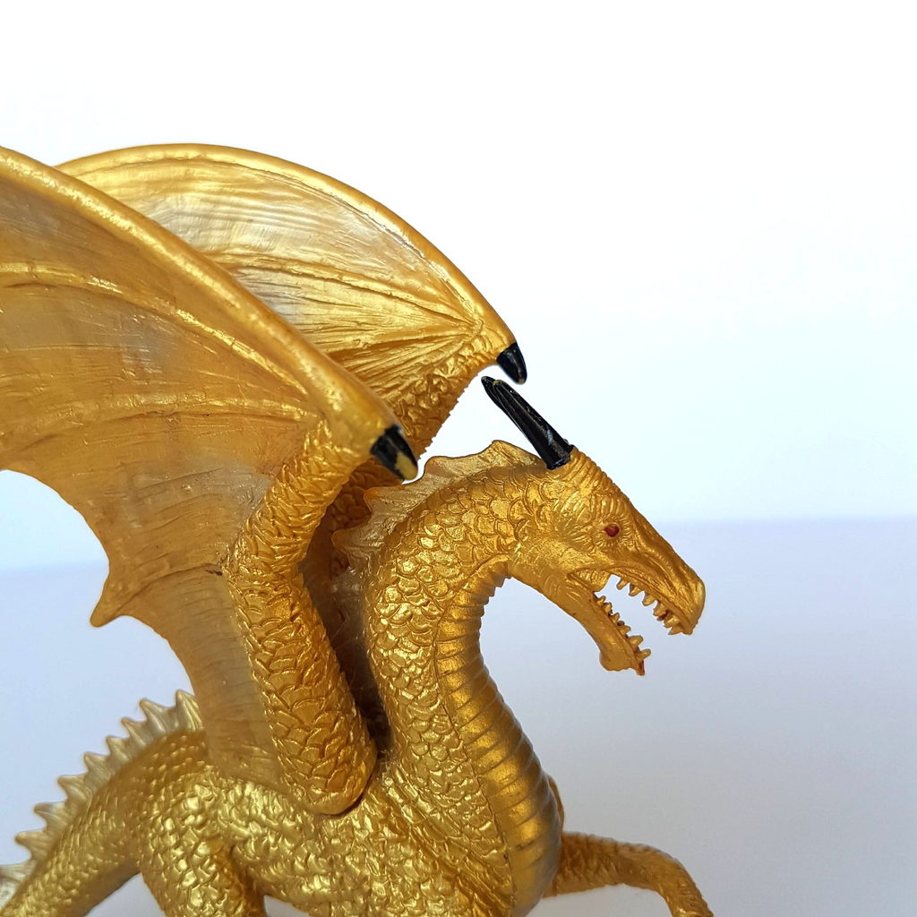 Mojo GOLD DRAGON Action Figure Vinyl Fantasy Mythical 15cm 2014 Medieval Monster1