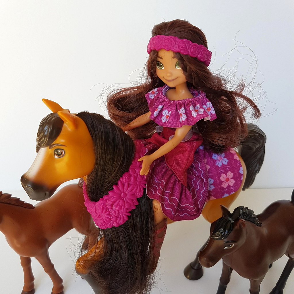 Spirit Untamed MIRADERO FESTIVAL Horse Figure Lucky Pony Doll Playset Foal3