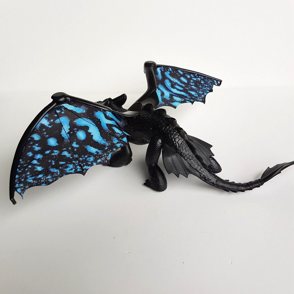 How To Train Your Dragon TOOTHLESS Light Sound Action Figure WORKS Dragon Toy6