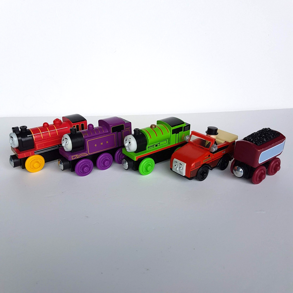Thomas Wooden PERCY VICTOR RYAN WINSTON CAITLIN'S TENDER Train Magnet Loco Toy0