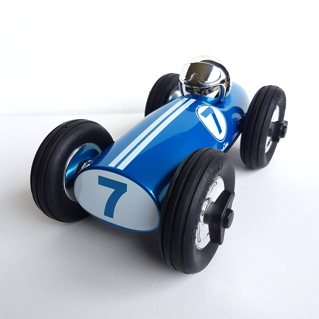 Playforever BONNIE PL MDI 404 1:24 Scale 03/2016 Racing Car Toy Collectible Blue1