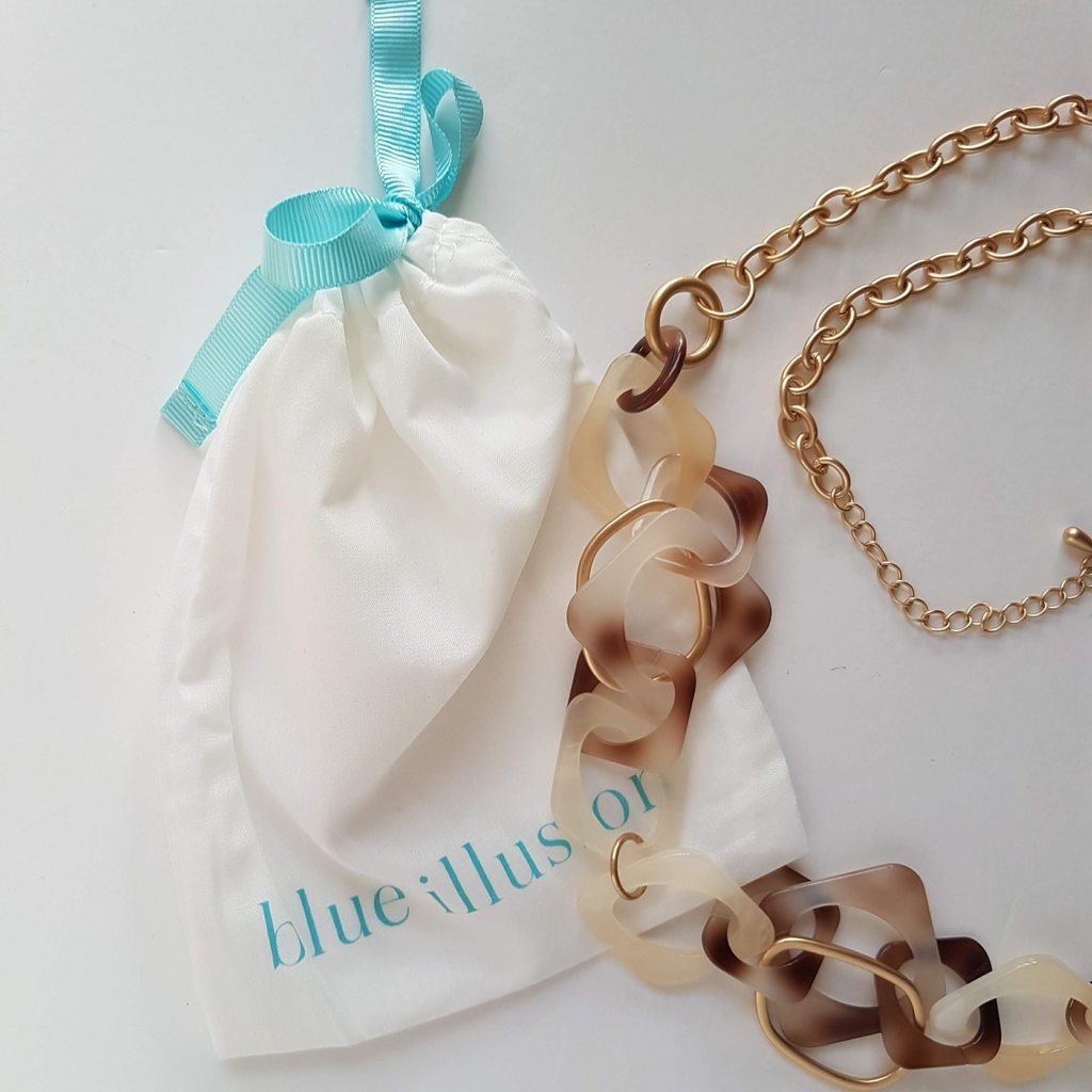 Blue Illusion TORTOISESHELL PATTERN NECKLACE Statement Neutral Beach Cream Brown5