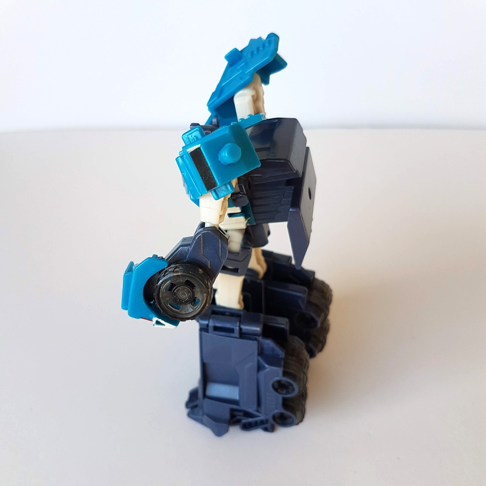 Transformers BLIZZARD STRIKE OPTIMUS PRIME Warrior Class Robot Blue Truck Toy5