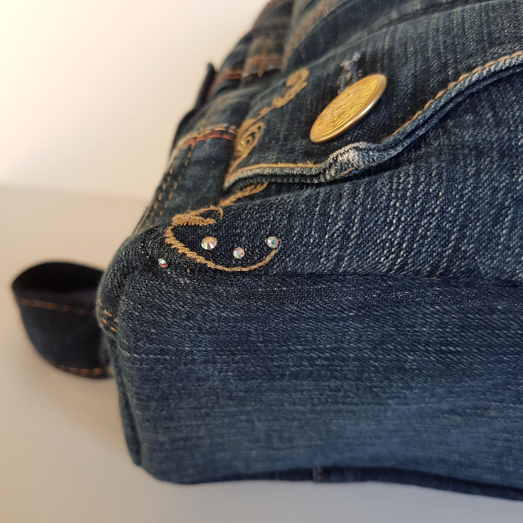 Handmade DENIM JEANS BACKPACK Bag Upcycled Rhinestone Embellished Vienus Jeans13