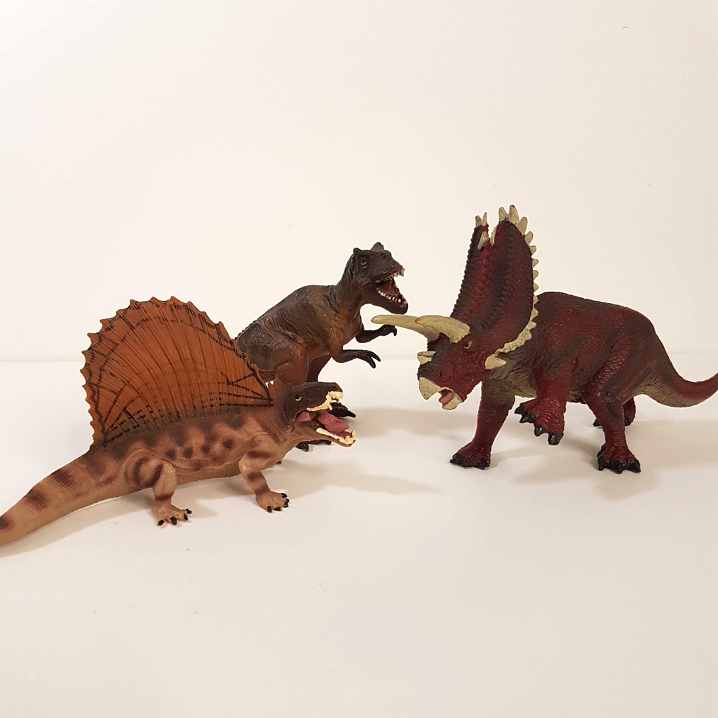 Generic Brand VINYL DINOSAUR LOT Triceratops Stegosuarus Action Figure Toy0