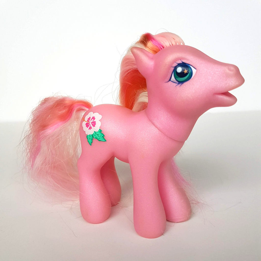 My Little Pony LUAU Horse Hasbro Vinyl Toy 2002 Brushable Tropical Flower Pink0