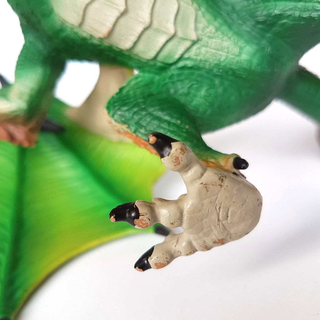 Schleich ELDRADOR POACHED DRAGON Griffin Fantasy Action Figure Moveable Wings17
