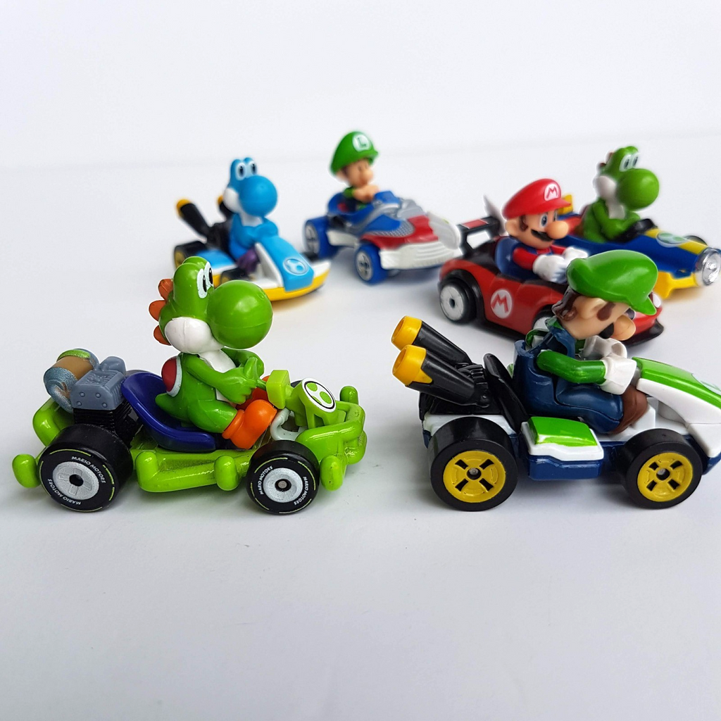 Super Mario HOTWHEELS DIE CAST Lot Nintendo Cars Luigi Yoshi Mario Gaming Toys4