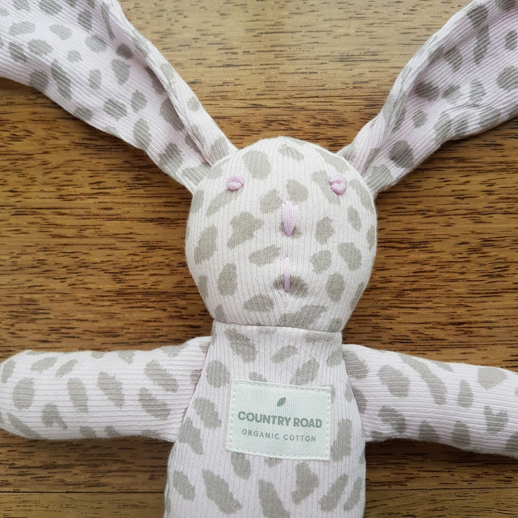 Country Road BABY BUNNY Lovey Plush Comforter Rabbit Security Soft Toy Sleep Toy1