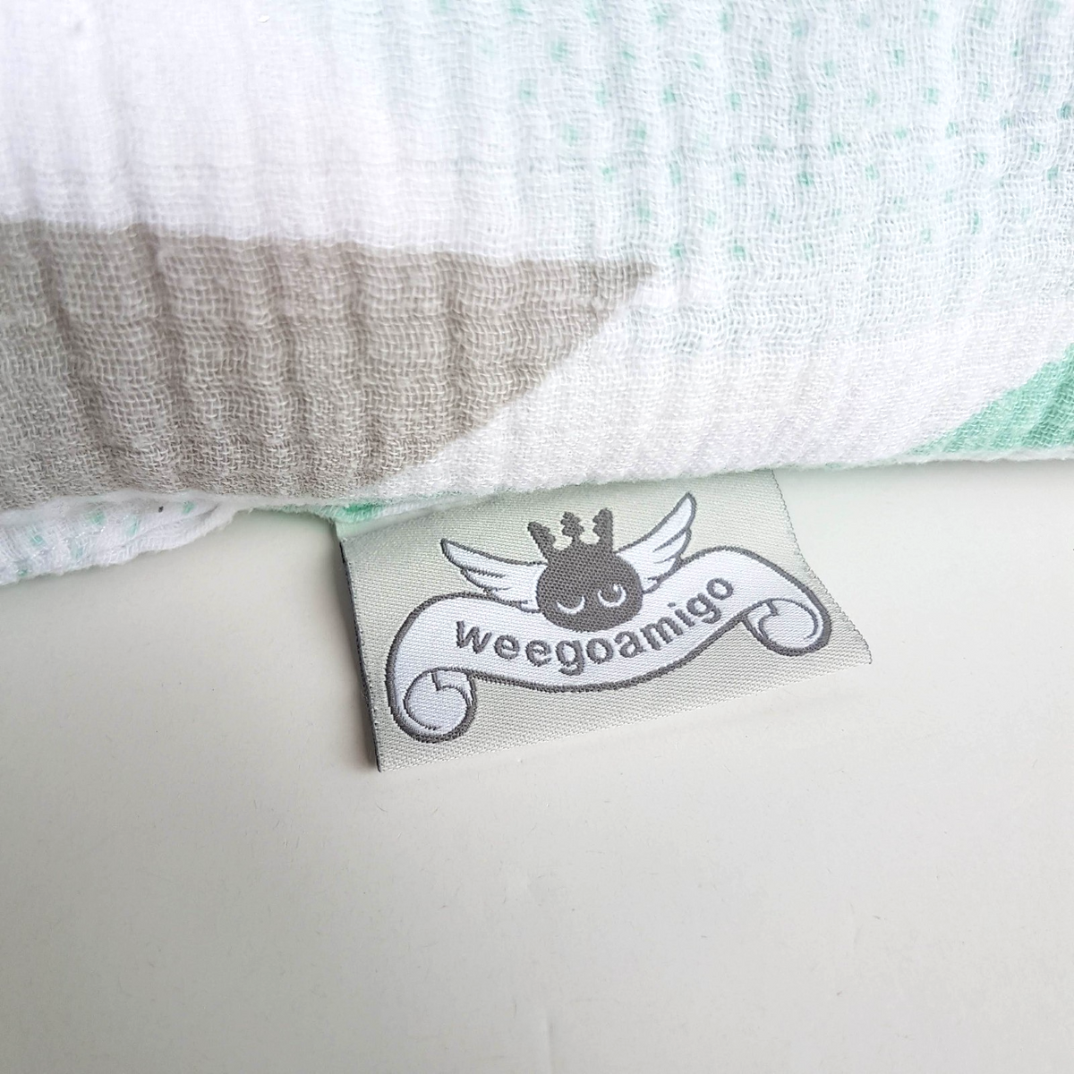 Weegoamigo MUSLIN WRAP Swaddle Baby Blanket Green White Geometric 100% Cotton2