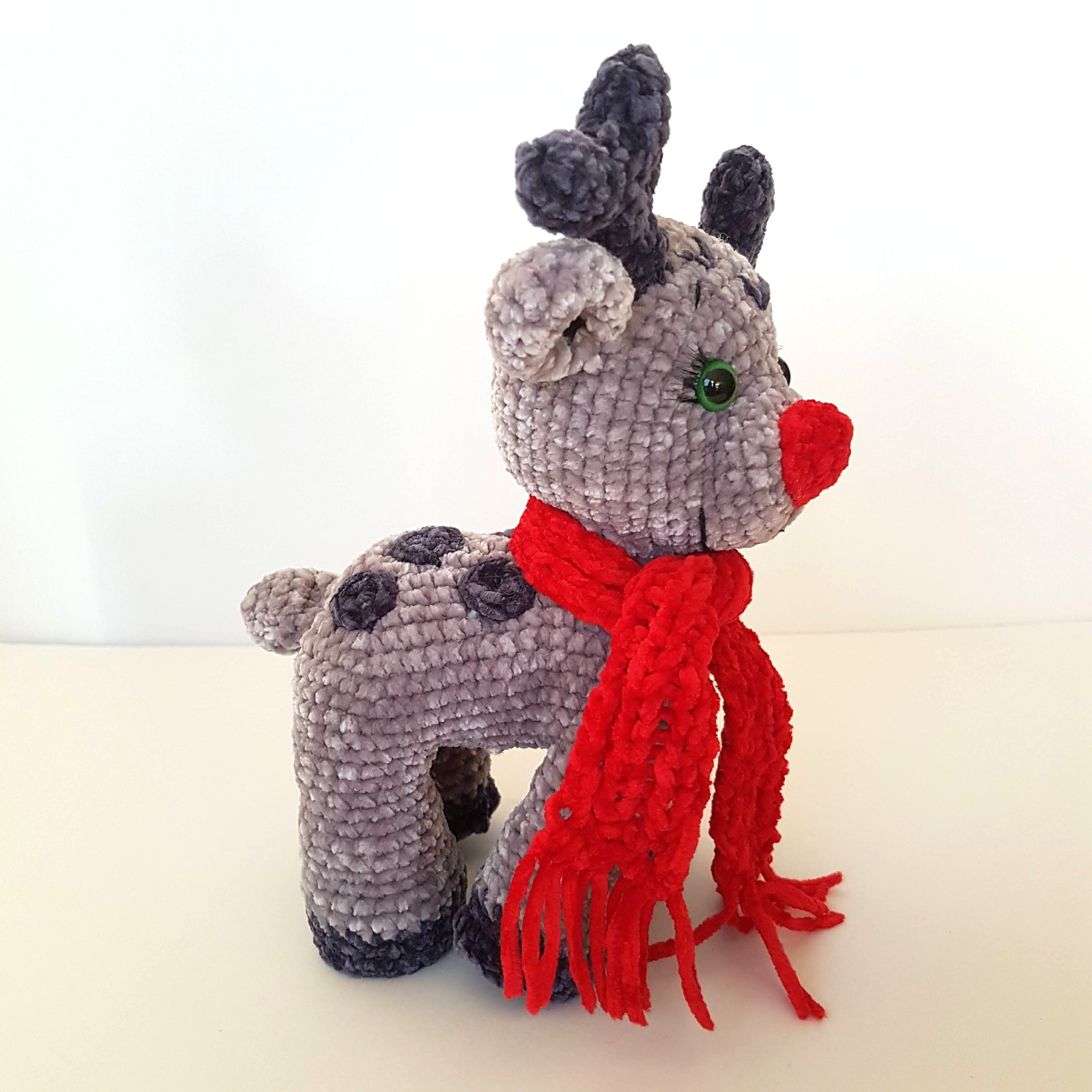 Handmade Crochet CHENILLE CHRISTMAS REINDEER Plush 21cm Soft Toy Stuffed Animal2