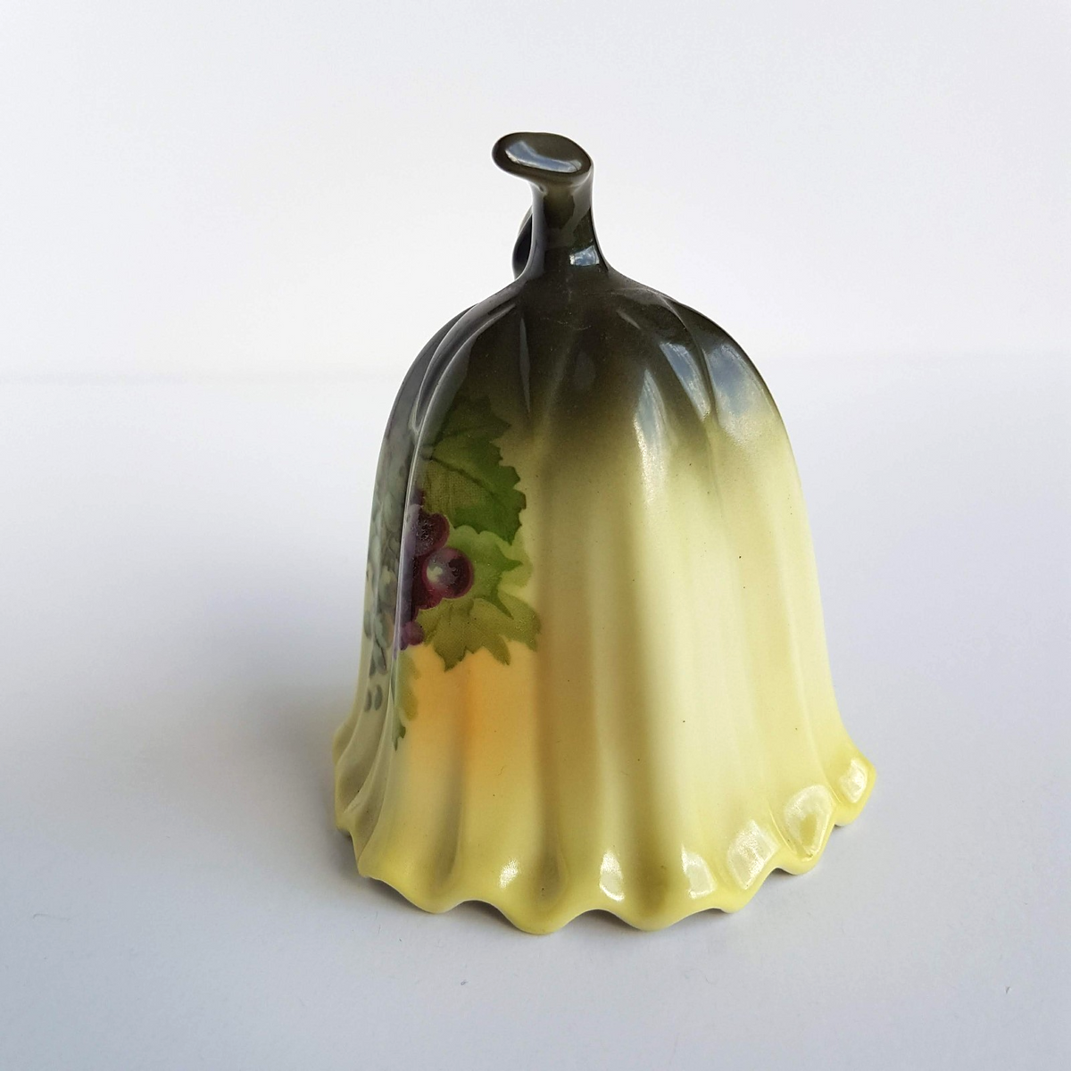 Vintage Hall GRAPE WINE Ceramic Bell Japan Winery Country Vineyard Decorative4