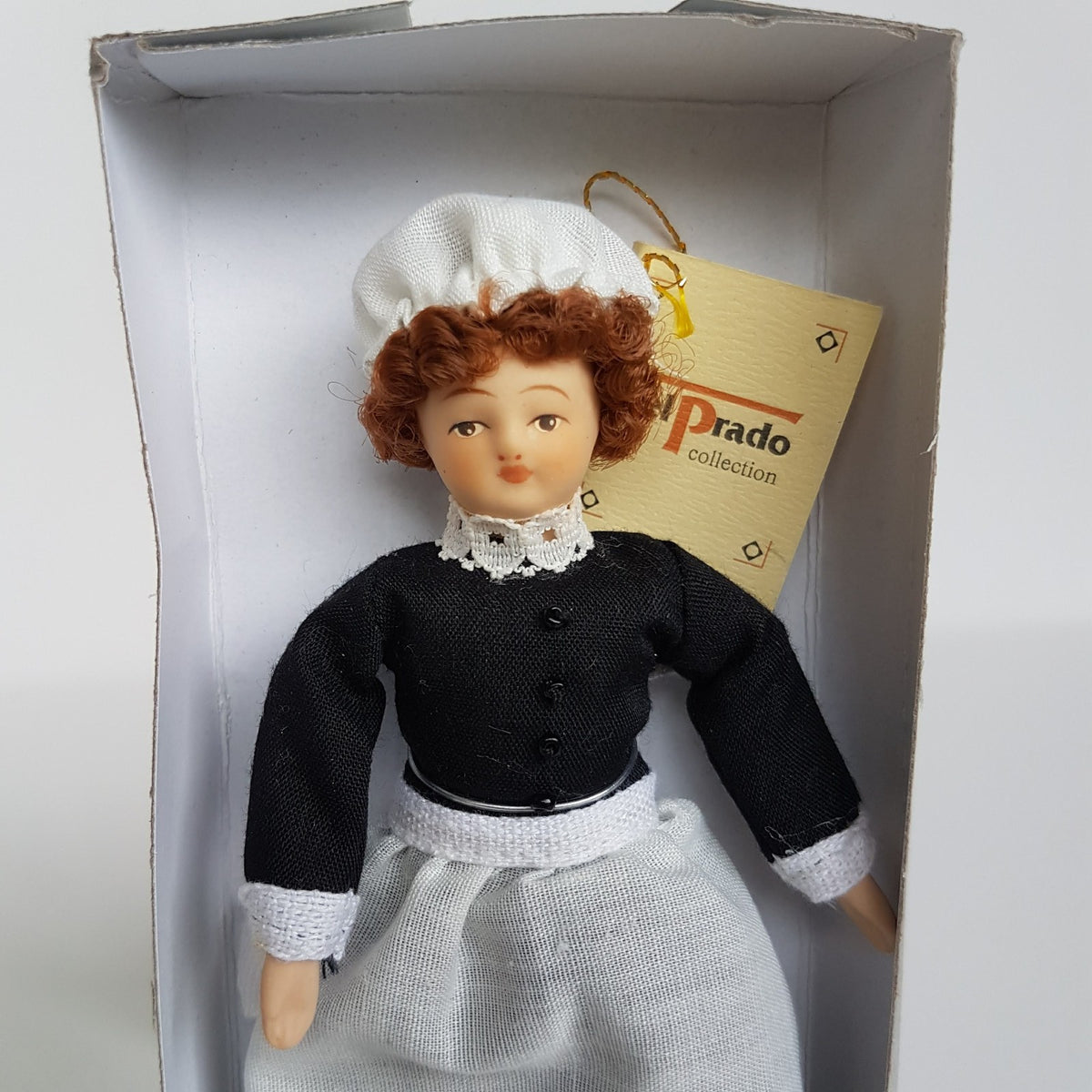 Del Prado Doll House VICTORIAN MAID Housekeeper Doll Black White Collectible11