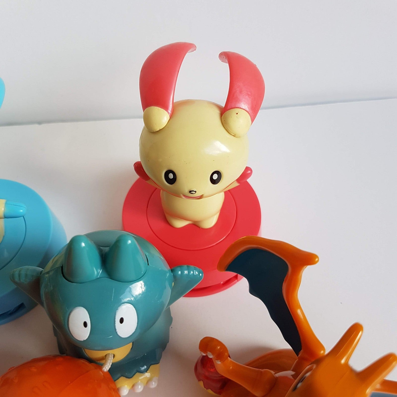 Pokemon McDonalds Happy Meal Toy LOT Charizard Snivy Minim Torchic Action Figure4