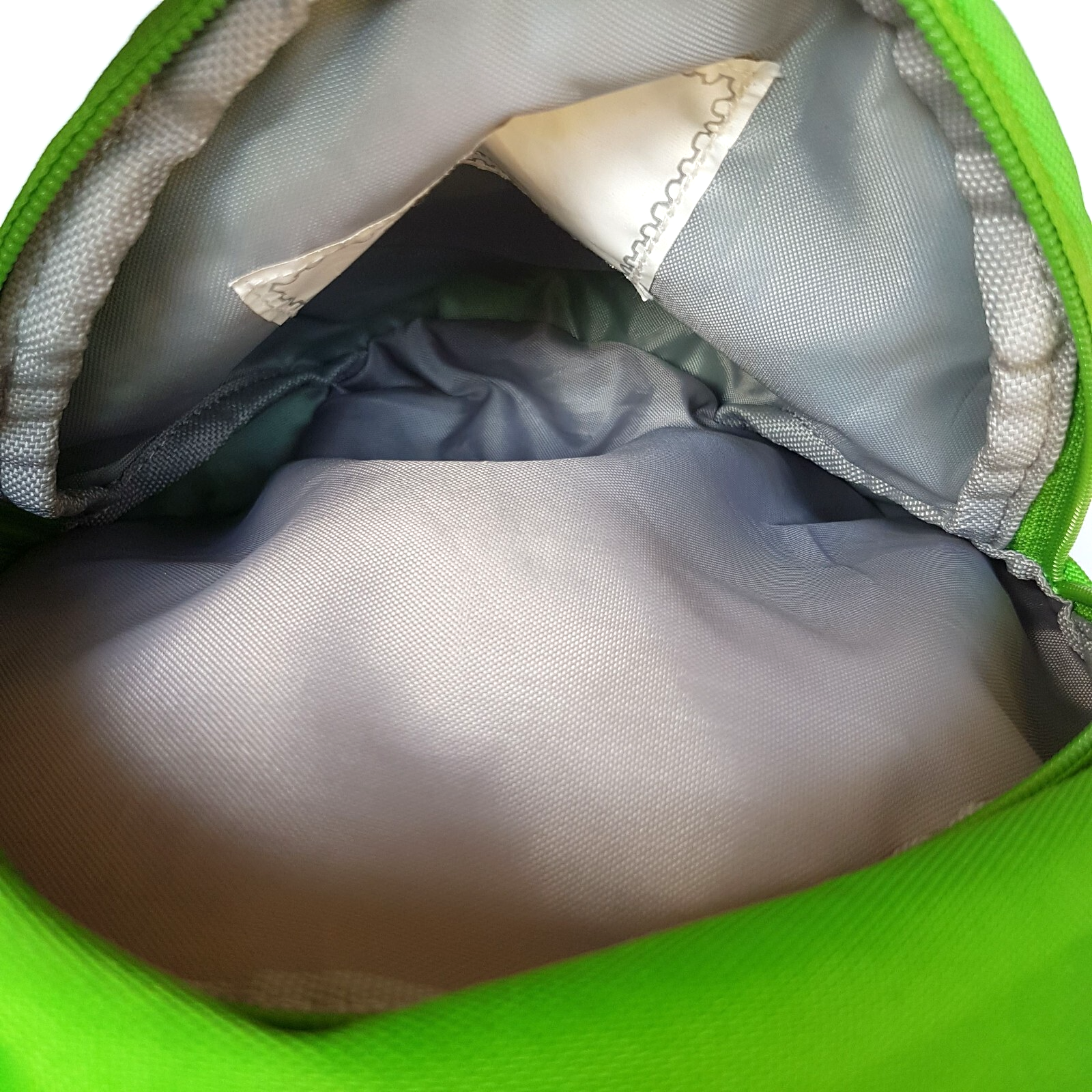Kathmandu Kids SKIPPET BACKPACK Bag 8L Green Dinosaur Kids Boys School Bag Neon12