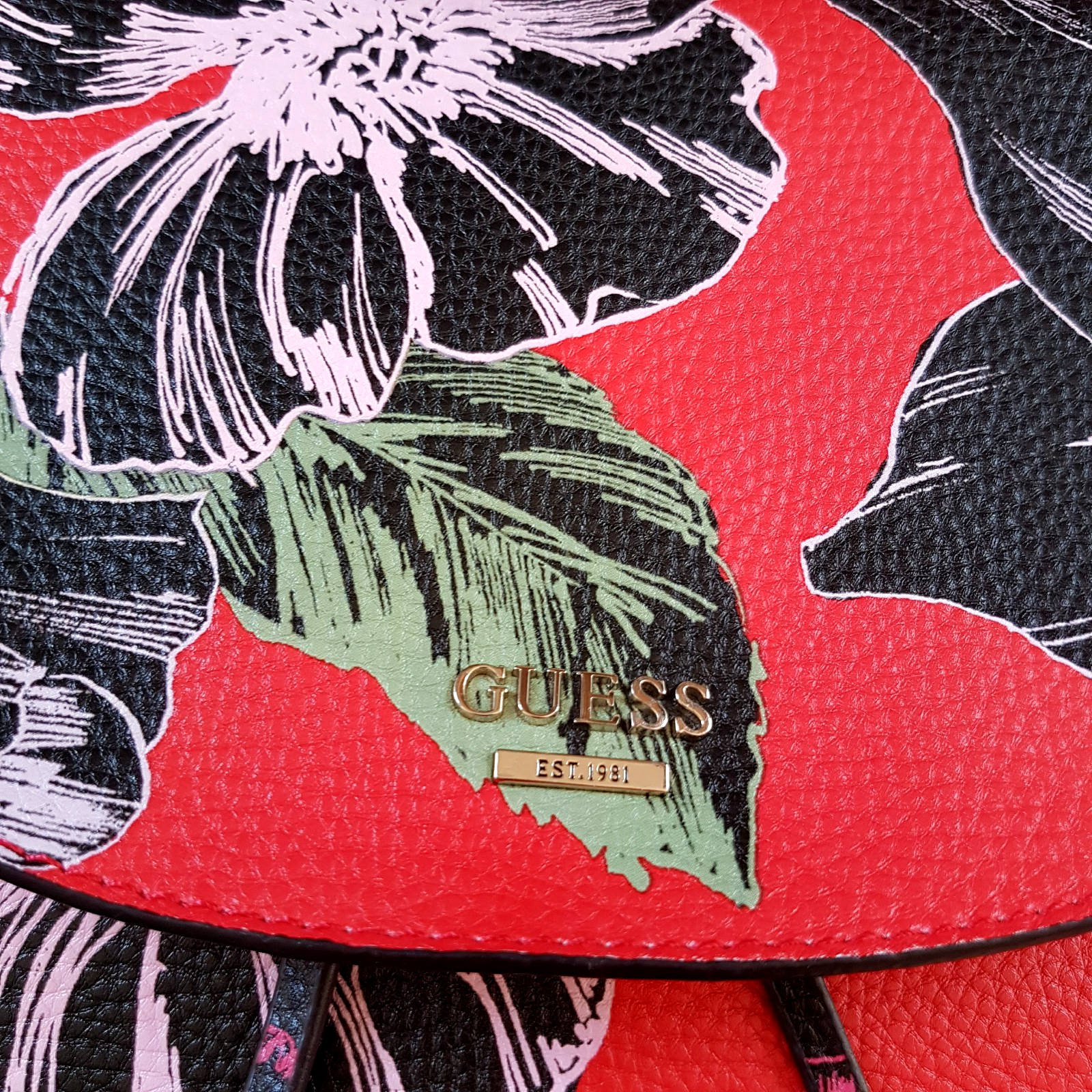GUESS Red Floral Tote Bag Faux Leather Flowers Adjustable Strap Stylish Everyday1