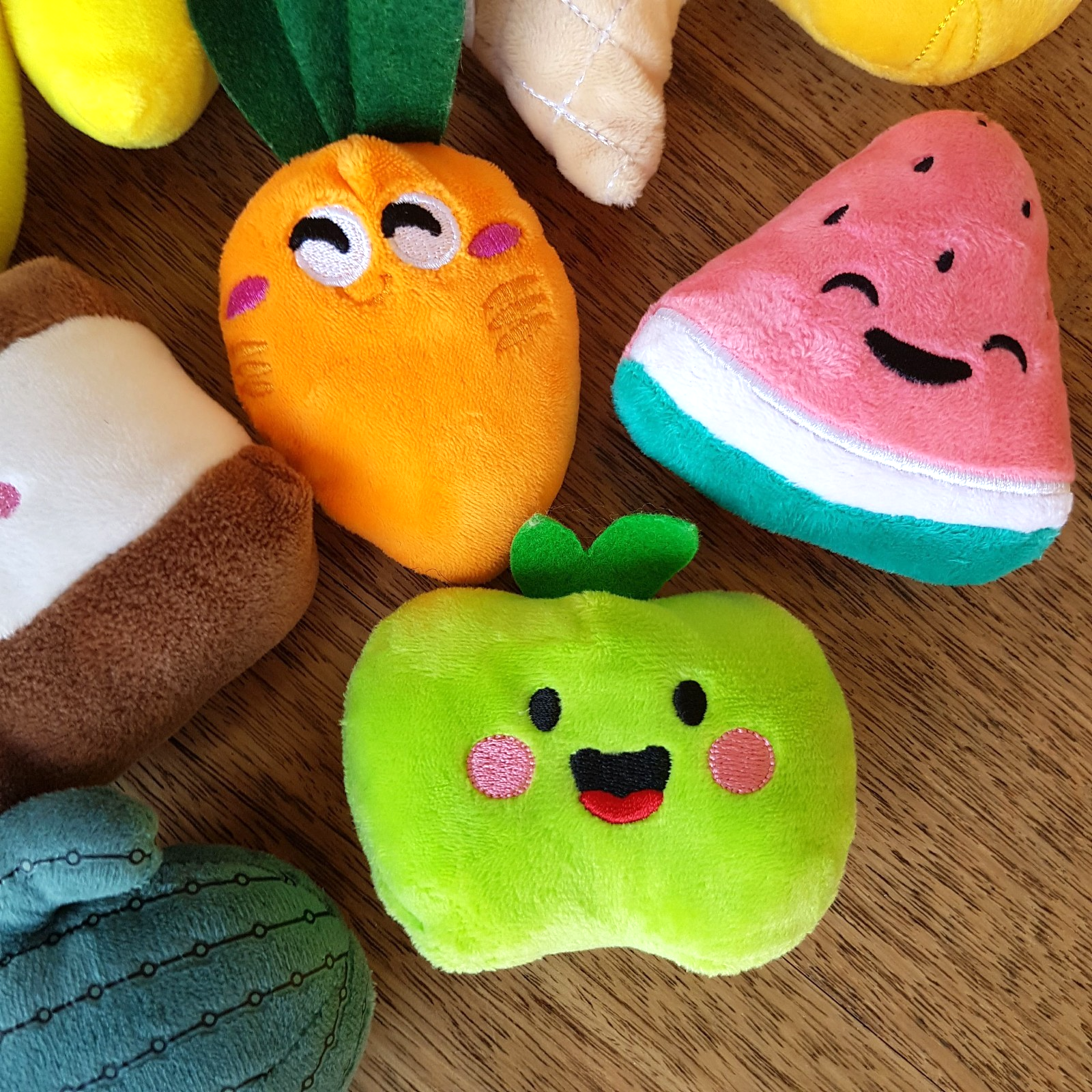 Mixed FOOD PLUSH Soft Toy Stuffed Food Small Toys Fruit Icecream Vegetables3