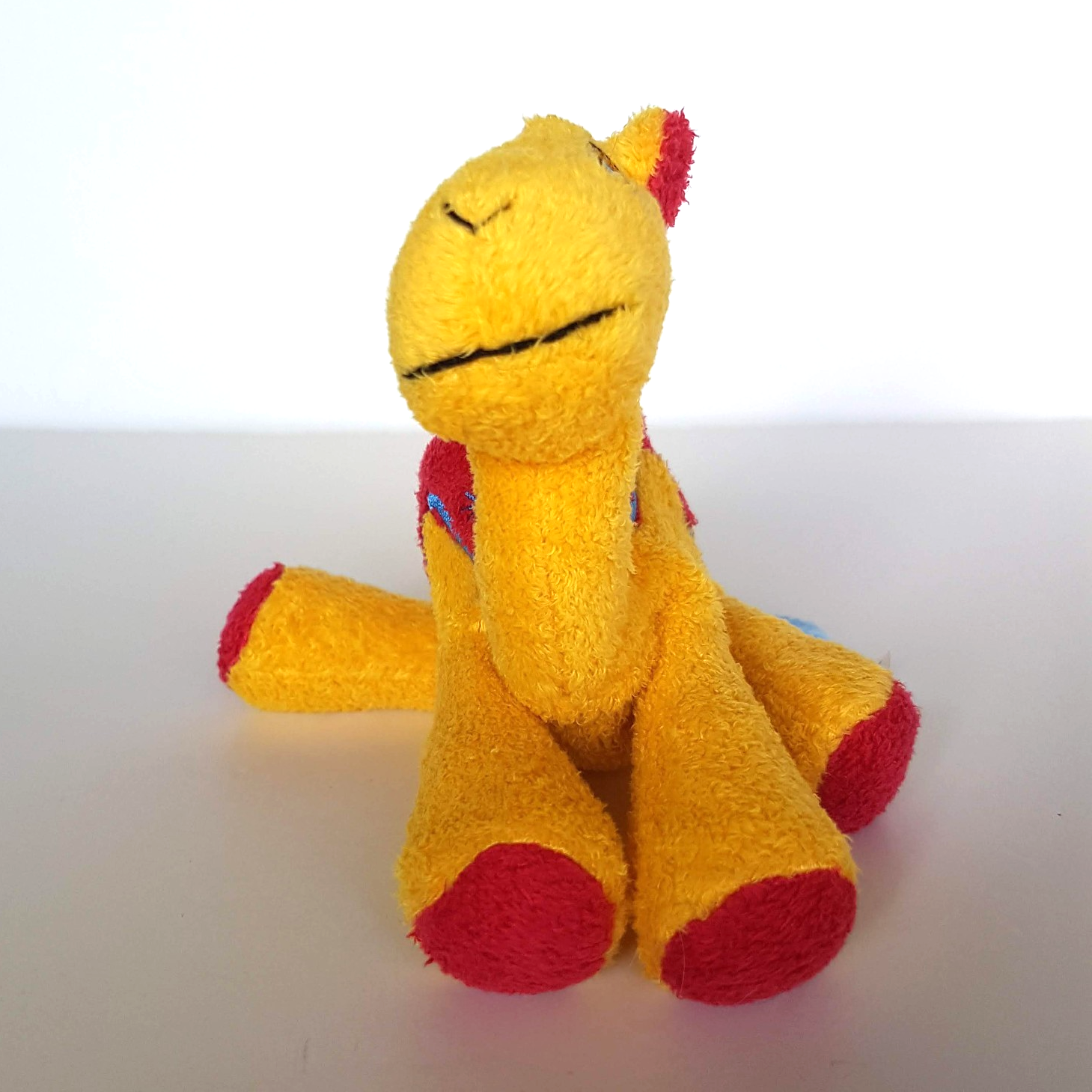 Cute FLOPPY CAMEL Plush 14cm Stuffed Animal Super Soft Toy Dubai Yellow Red Cute1