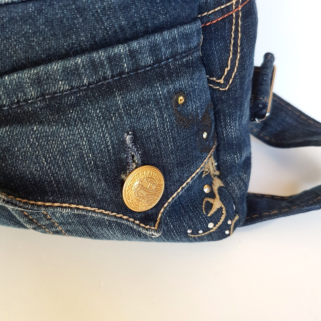 Handmade DENIM JEANS BACKPACK Bag Upcycled Rhinestone Embellished Vienus Jeans6