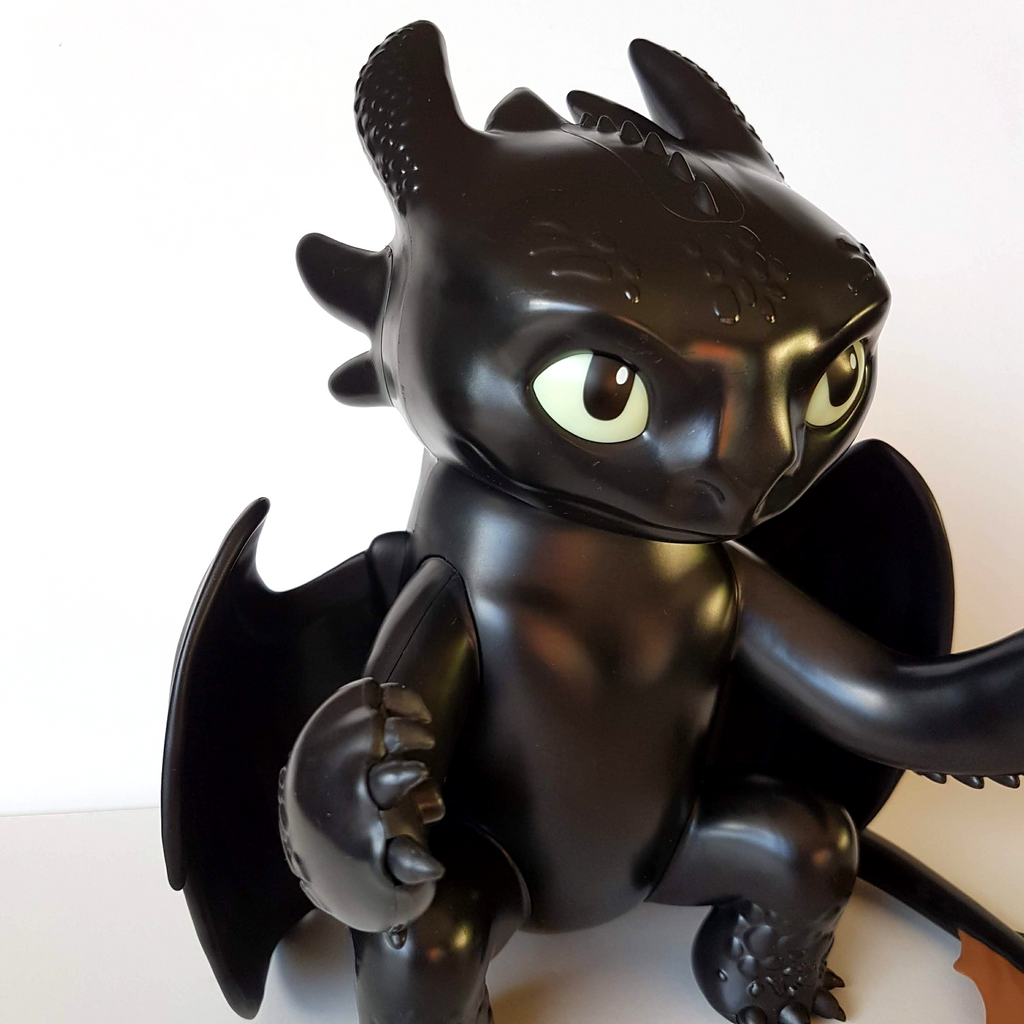 How To Train Your Dragon TOOTHLESS DRINK BOTTLE Cinema Merchandise NO BUCKET Toy2