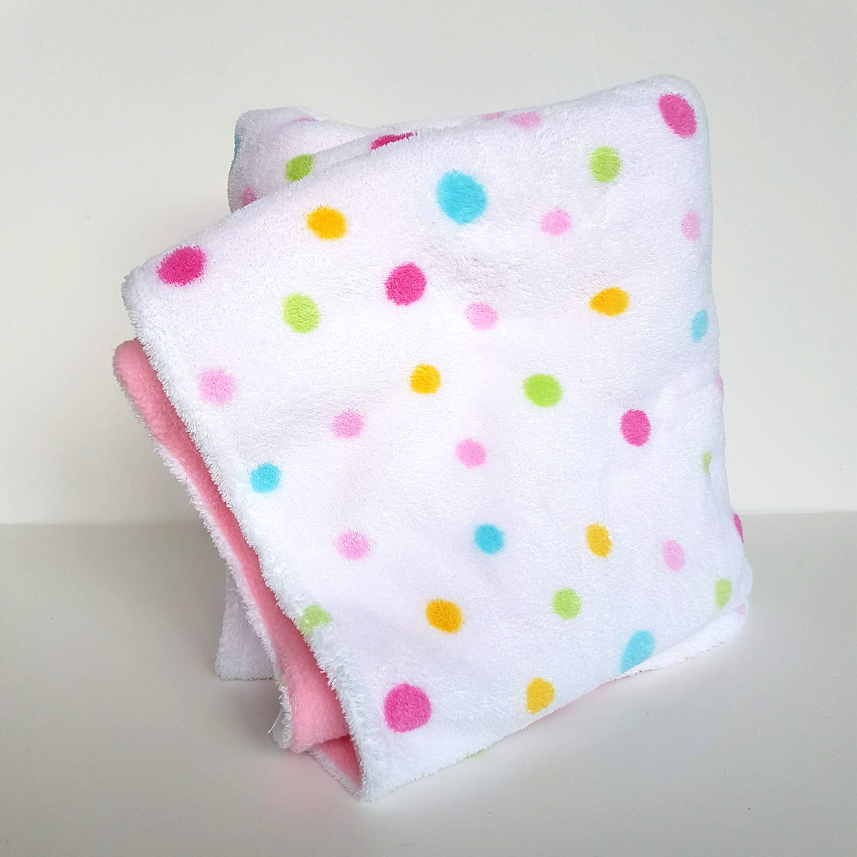 Higgledee BABY FLOWER Polar Fleece Spots Cuddle Blanket Polka Dots 102 x 86cm4